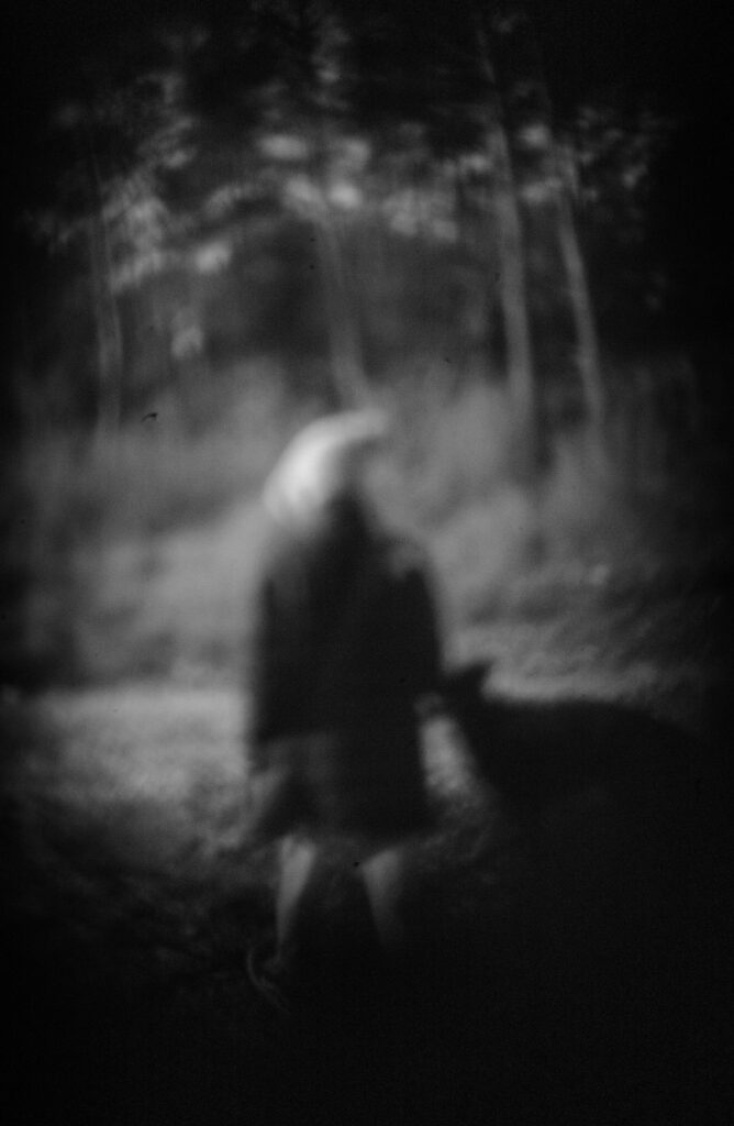 Latencias_Postcard(grises)